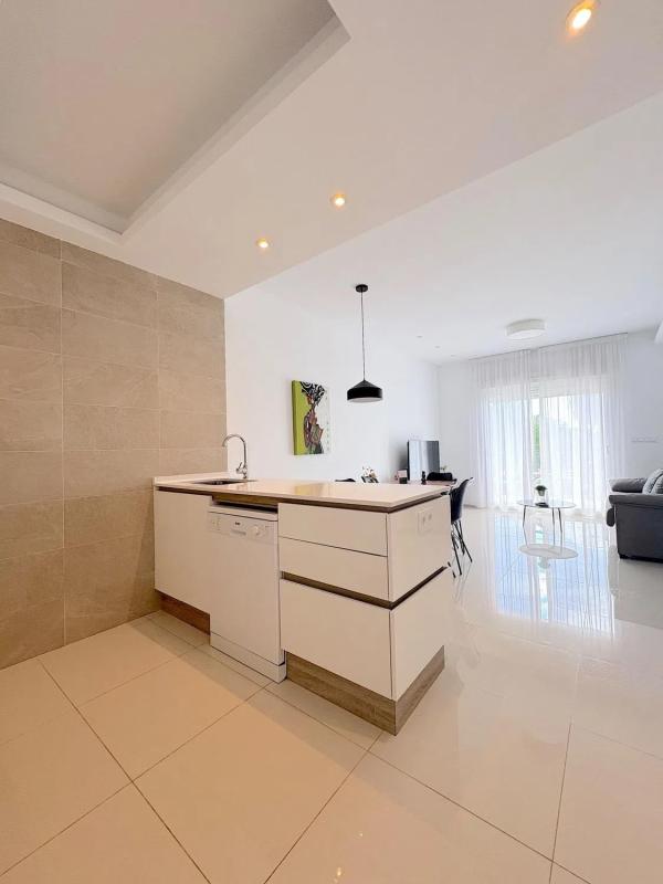 Продажа квартиры на Avenida de Málaga, Рохалес
 photo 2