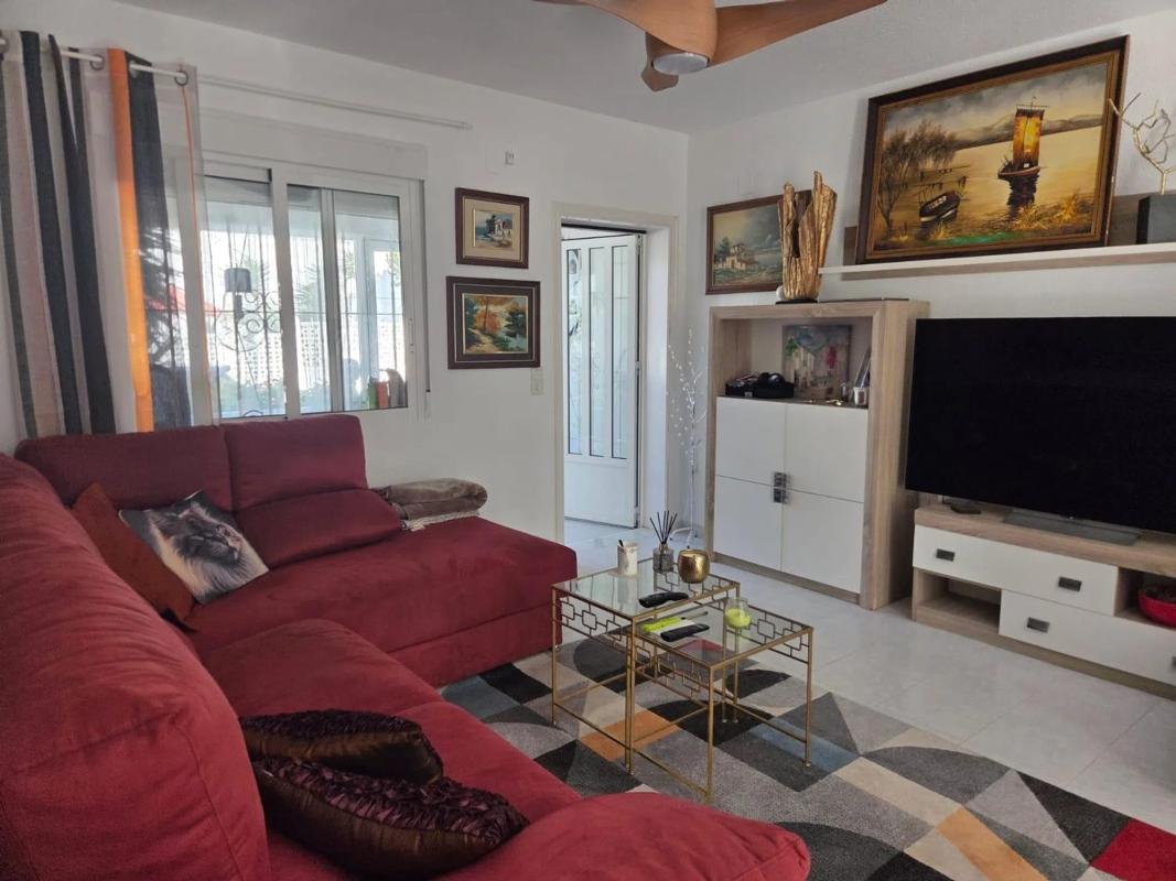 Properties for sale and rent in Spain photo 3