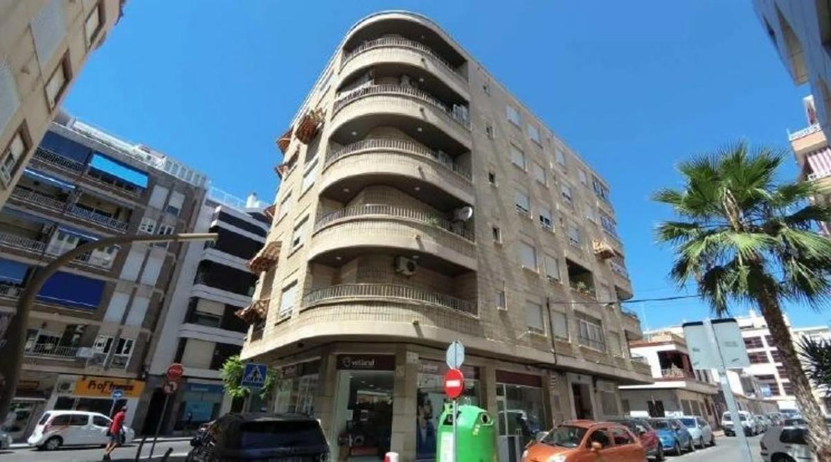 Venta de piso en Calle San Pablo, Torrevieja
photo 1