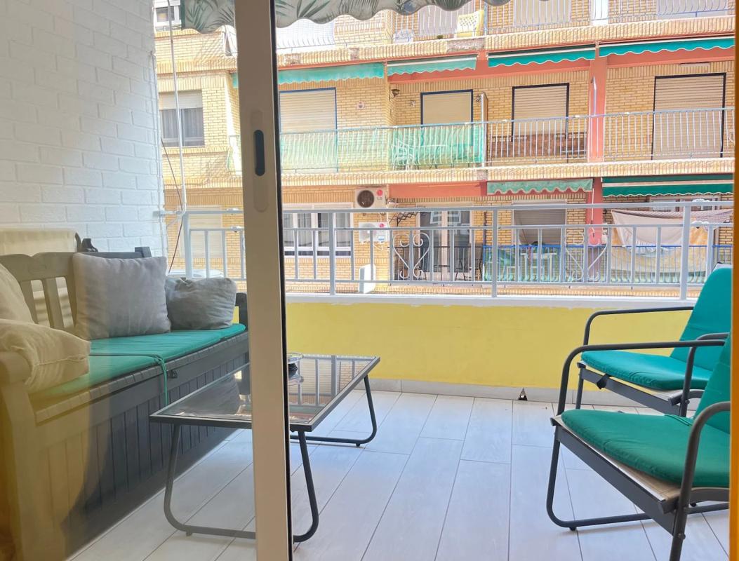 Venta de piso en CL VALENCIA, Torrevieja
photo 2