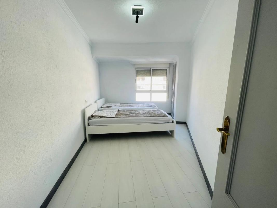 Продажа квартиры на Avenida Doctor Gregorio Marañón, Торревьеха
photo 3