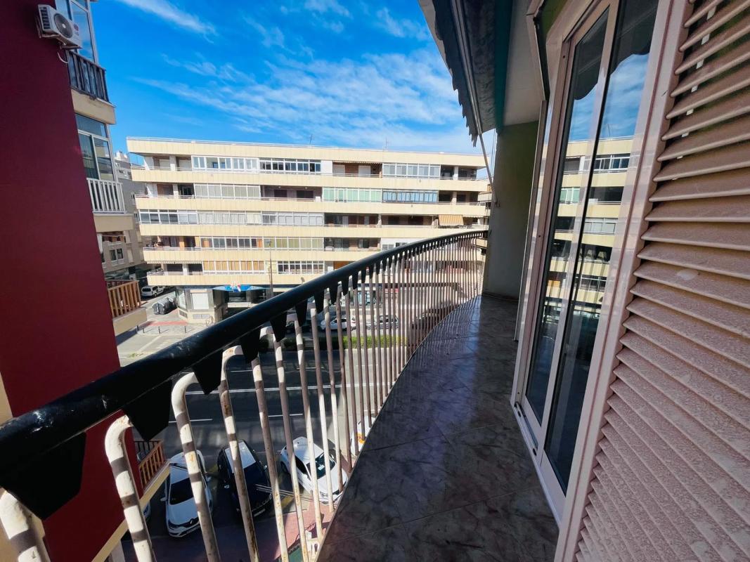 Продажа квартиры на Avenida Doctor Gregorio Marañón, Торревьеха
photo 5