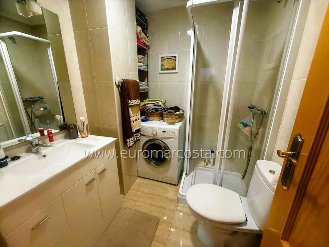 Venta de estudio en Avenida Bélgica, Torrevieja photo 4
