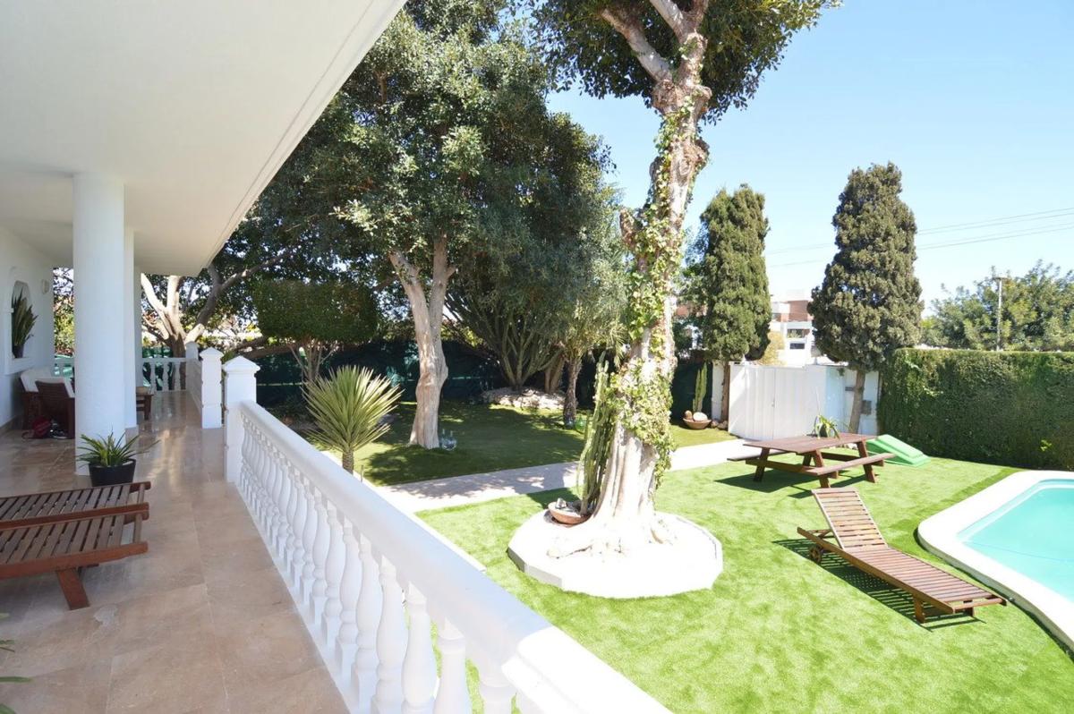 Properties for sale and rent in Spain photo 3