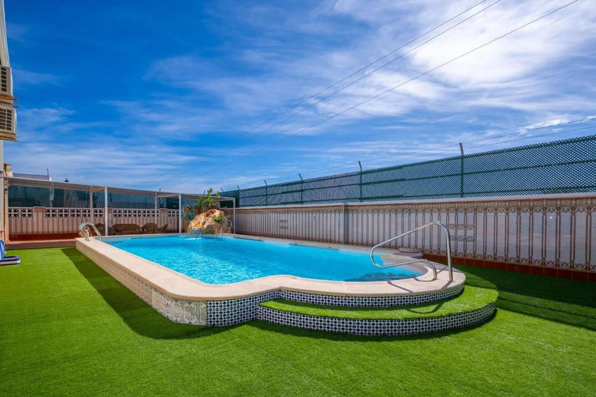 Properties for sale and rent in Spain photo 2