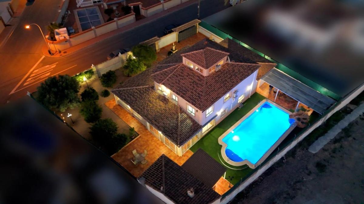 Properties for sale and rent in Spain photo 3