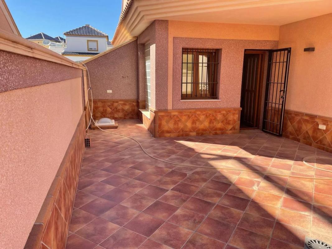 Properties for sale and rent in Spain photo 1