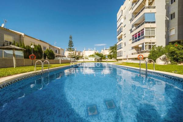 Квартира на продажу на  Barrio Aguas Nuevas, Торревьеха photo 1