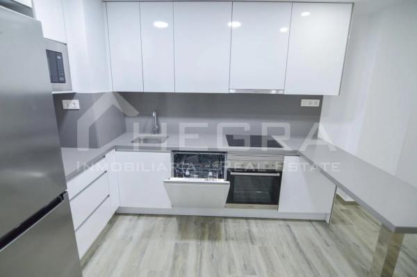 Квартира на продажу на Calle Ramón Gallud, 139, Торревьеха thumbnail 1