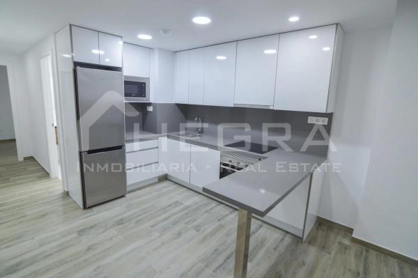 Квартира на продажу на Calle Ramón Gallud, 139, Торревьеха thumbnail 2