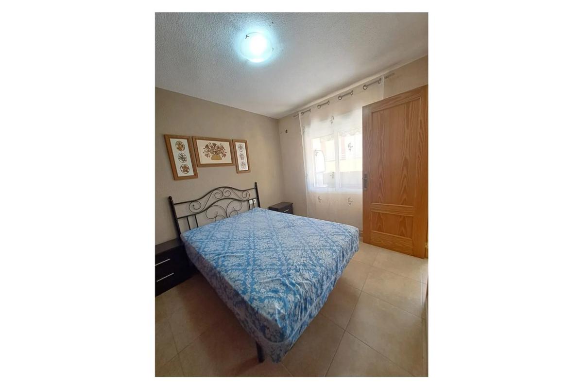 Sale of apartment in Calle Concordia, Torrevieja
photo 1