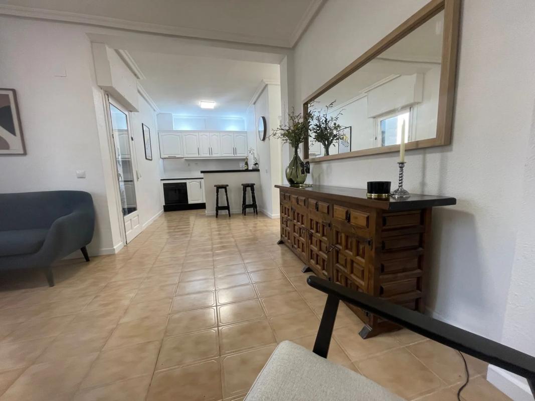 Sale of apartment in Calle Caballito de Mar, 41, Torrevieja
photo 4