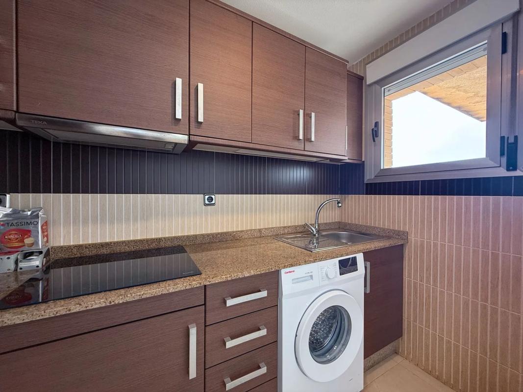 Venta de piso en Calle Pleamar, Torrevieja
photo 2