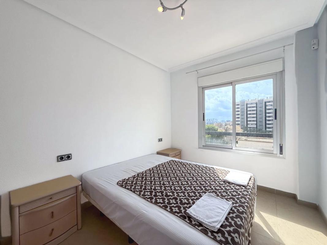 Venta de piso en Calle Pleamar, Torrevieja
photo 4