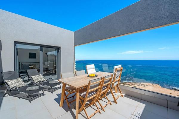 Apartment for sale in  Calle del Tornado, 1, Torrevieja photo 2