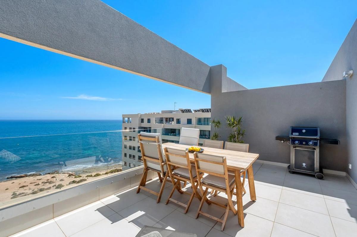 Sale of apartment in Calle del Tornado, 1, Torrevieja
 photo 3