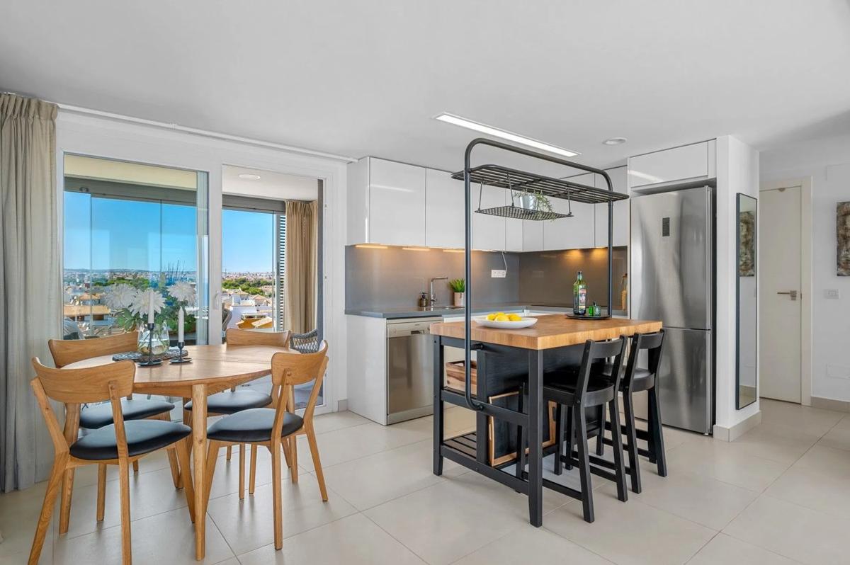 Sale of apartment in Calle del Tornado, 1, Torrevieja
 photo 4
