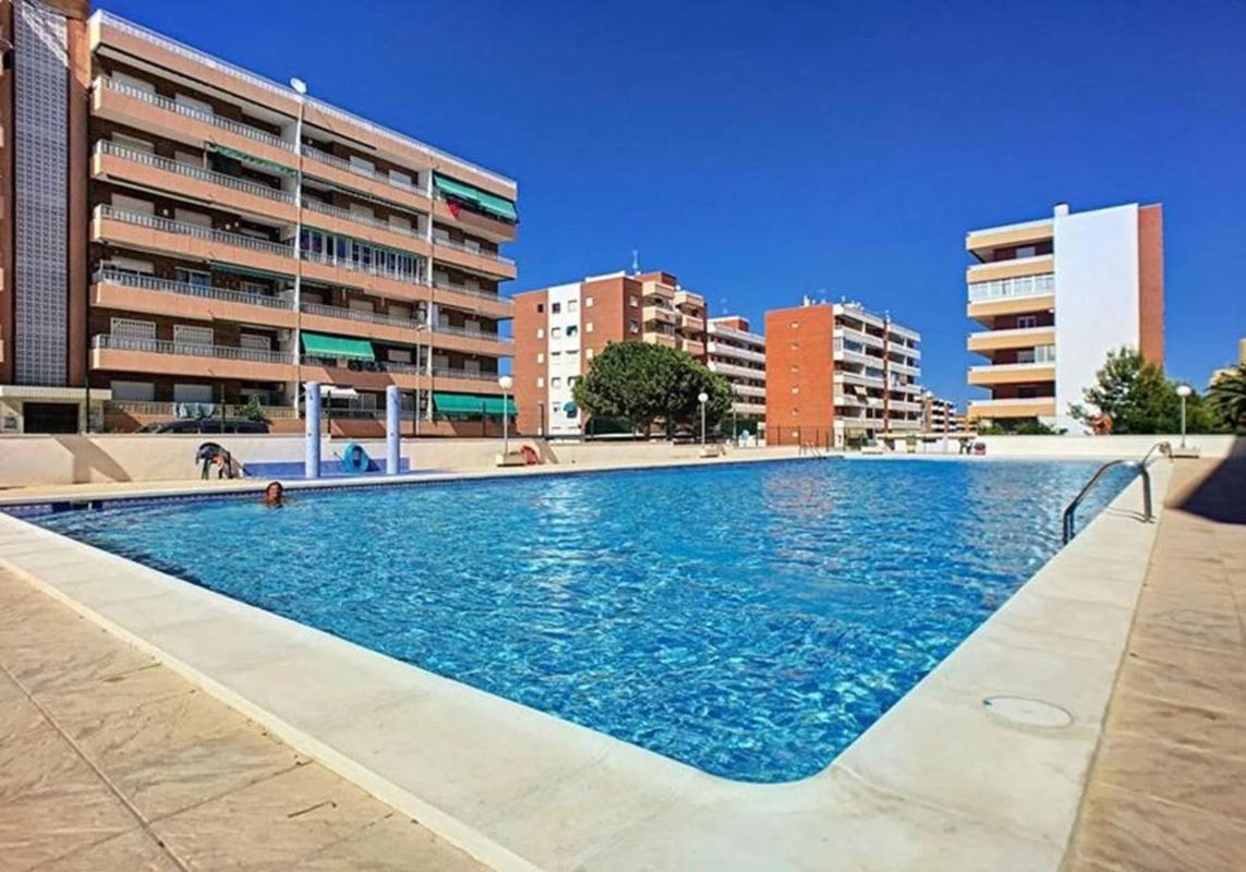 Sale of apartment in Calle Mareas, Torrevieja
photo 1