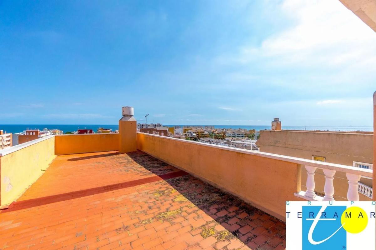 Sale of apartment in Calle Arrecife, 4, Torrevieja
 photo 4