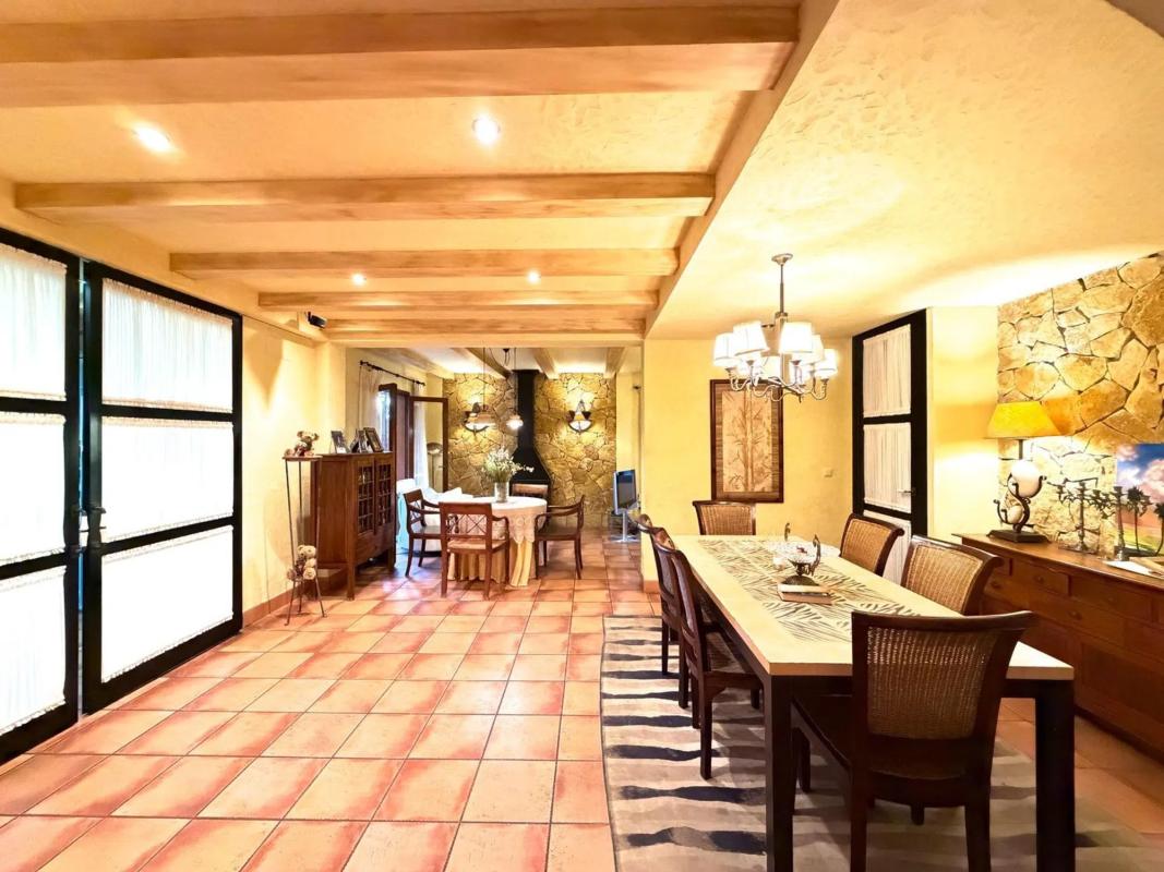 Properties for sale and rent in Spain photo 4