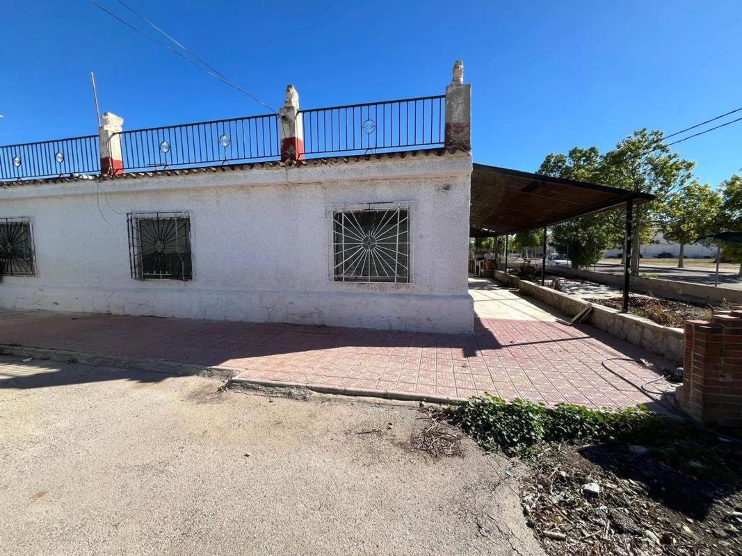 Propiedades en venta y alquiler en España photo 1