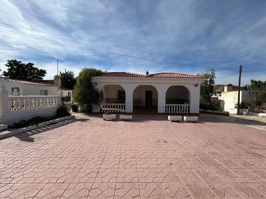 Properties for sale and rent in Spain photo 2