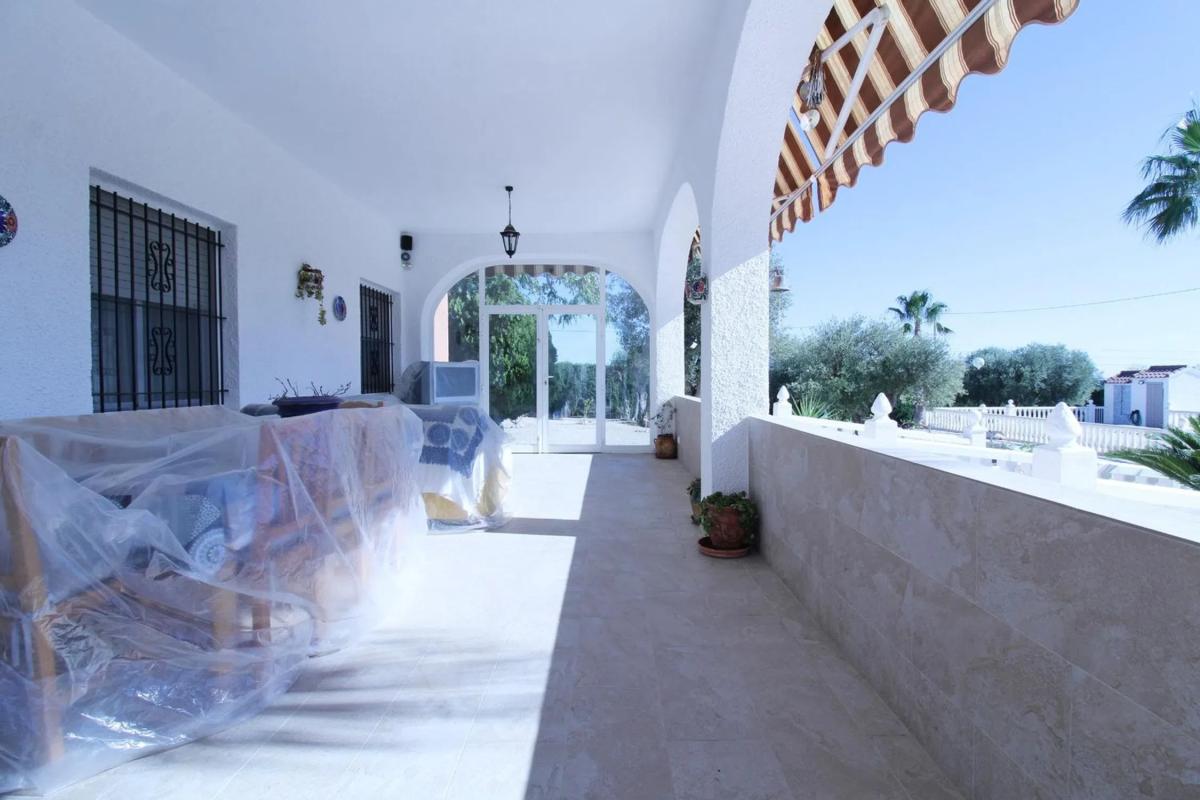 Properties for sale and rent in Spain photo 1