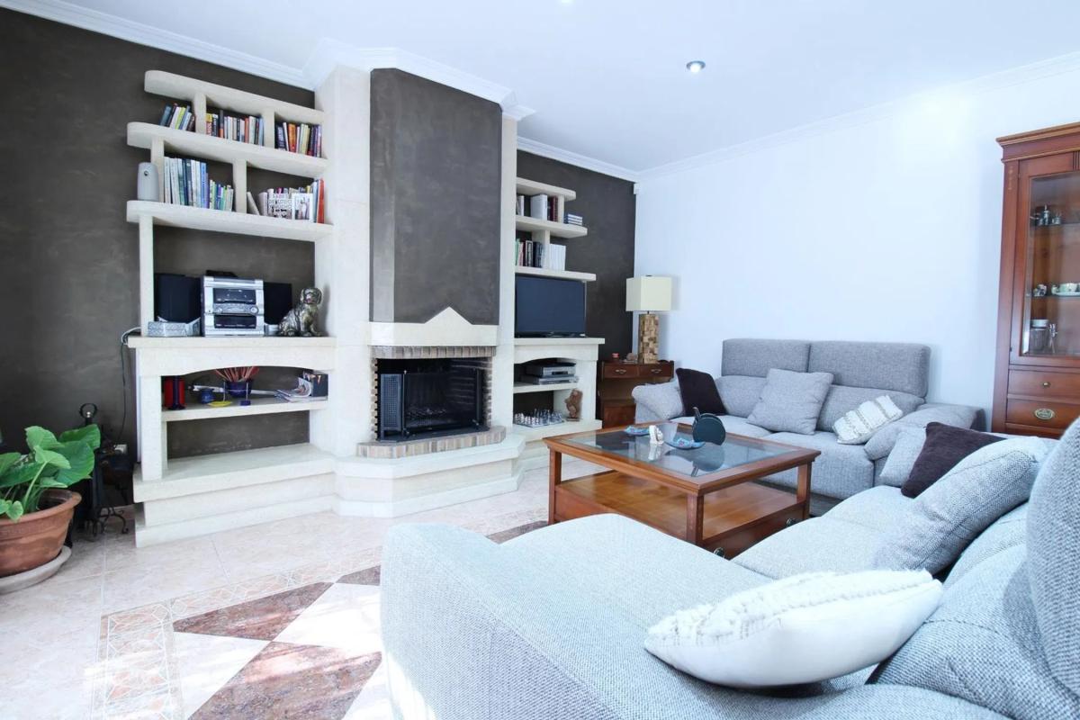 Properties for sale and rent in Spain photo 3