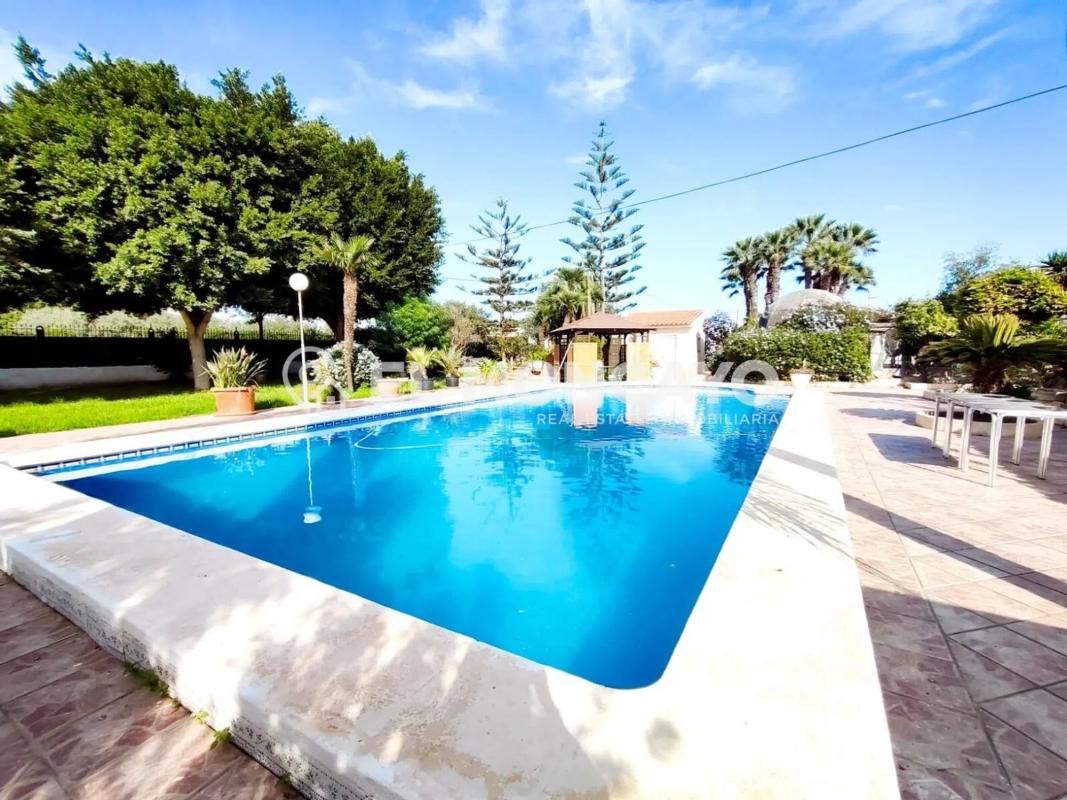 Properties for sale and rent in Spain photo 1