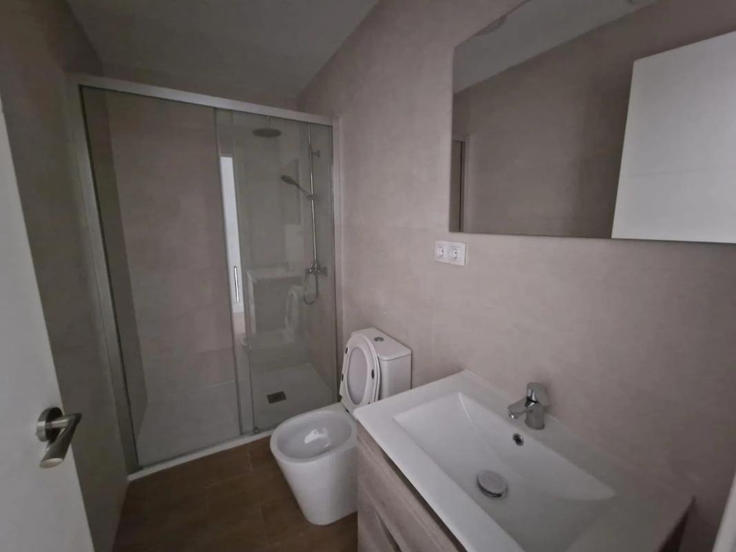 Sprzedaż mieszkania w Barrio Los Magros-Casablanca, Elche / Elx
photo 2