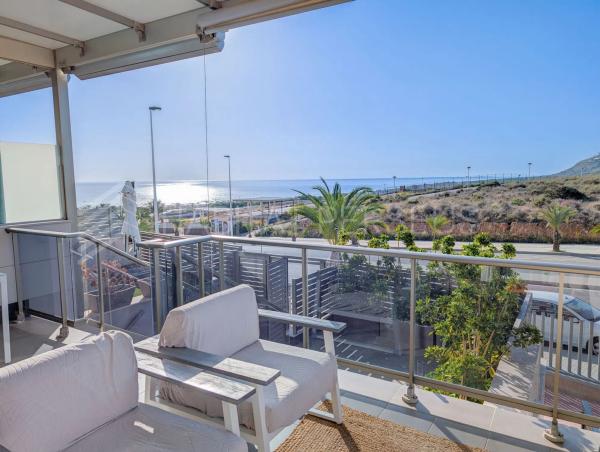 Chalet pareado en calle Albacete photo 1