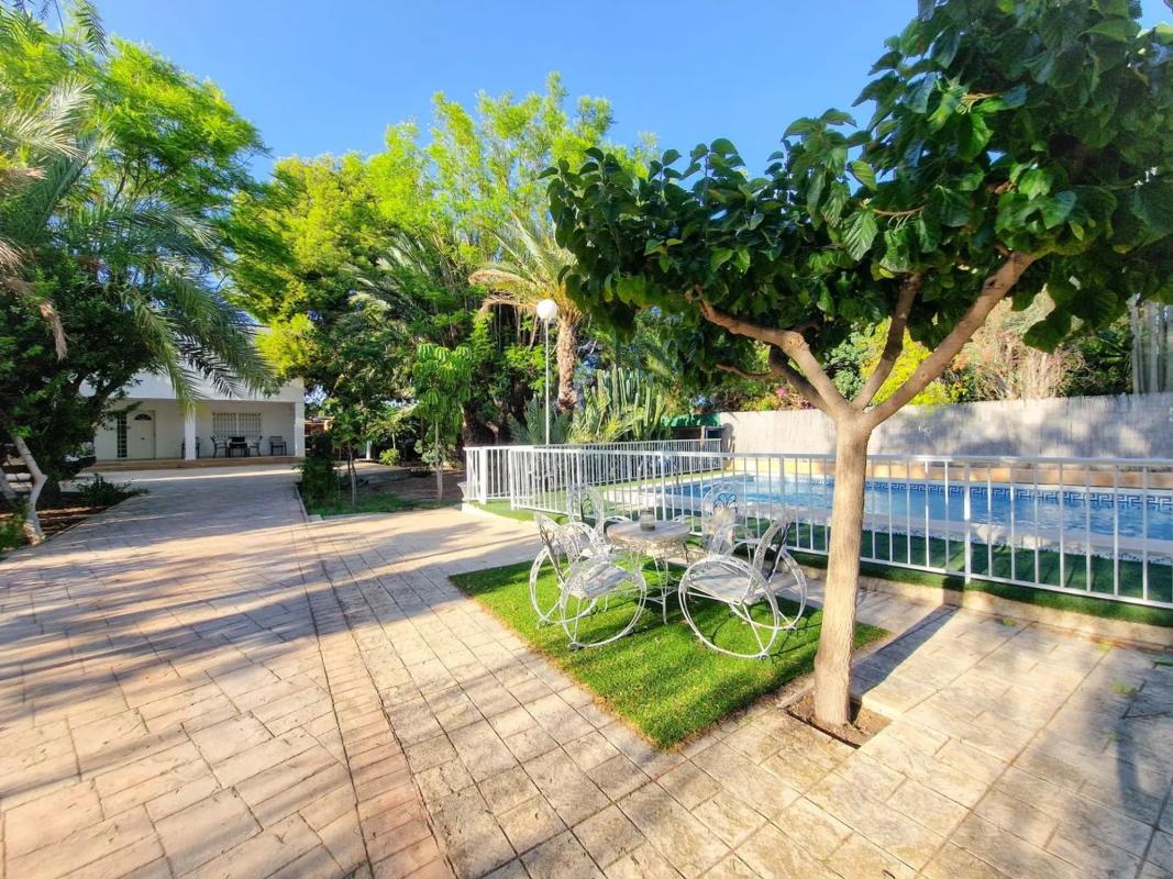 Properties for sale and rent in Spain photo 1