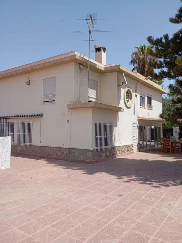 Propiedades en venta y alquiler en España photo 5