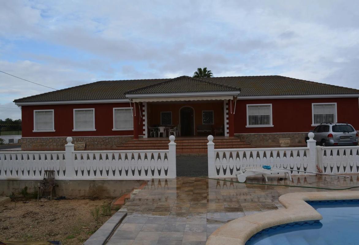 Properties for sale and rent in Spain photo 2