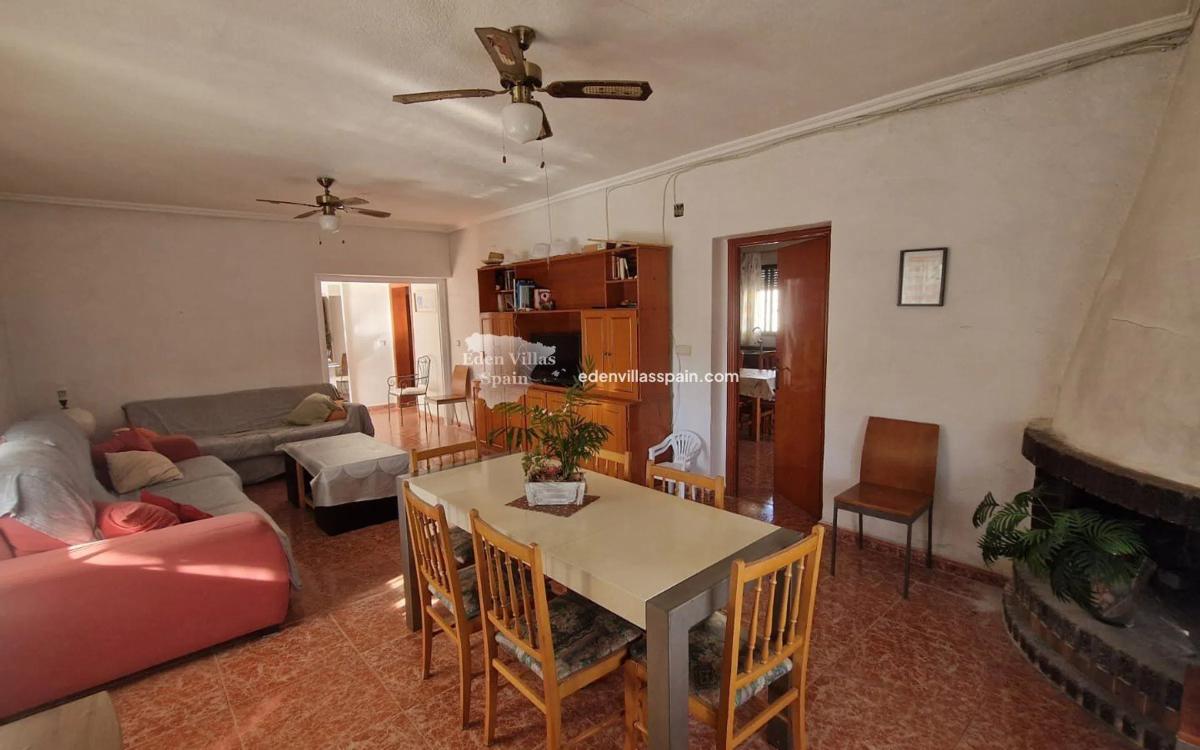 Properties for sale and rent in Spain photo 2