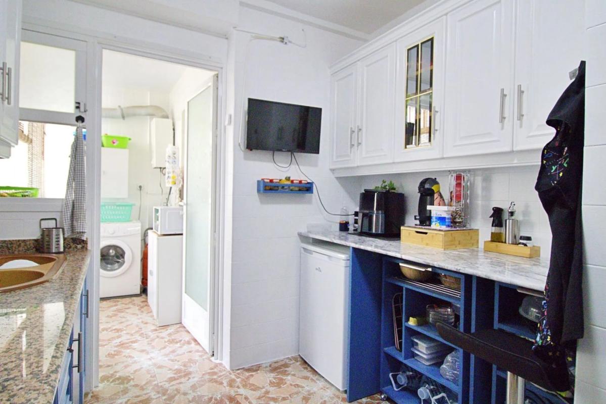 Venta de piso en Barrio San Crispín, Elche / Elx
photo 2