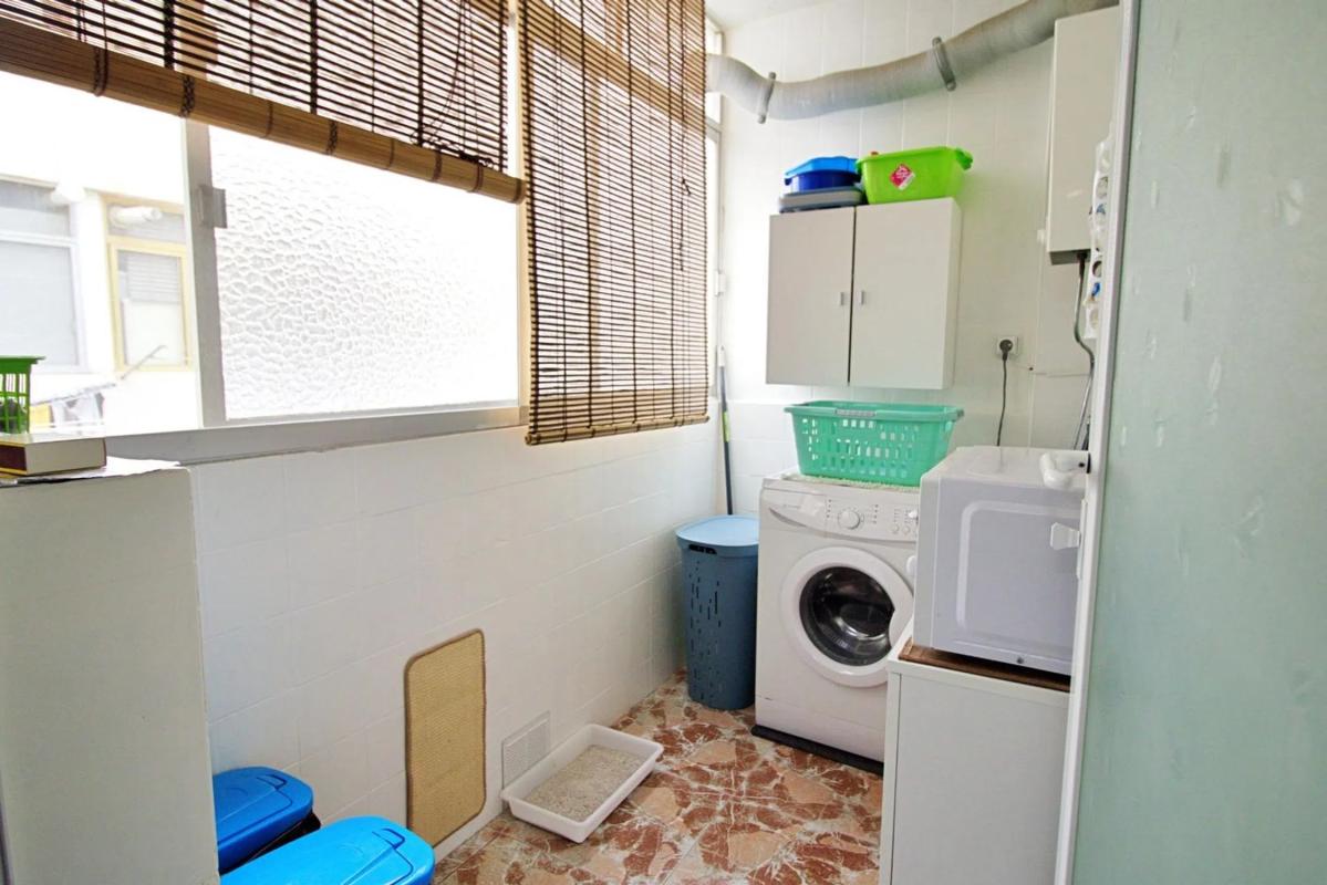 Venta de piso en Barrio San Crispín, Elche / Elx
photo 4