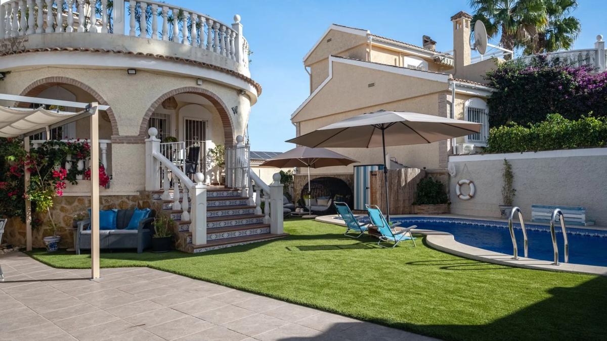 Properties for sale and rent in Spain photo 2