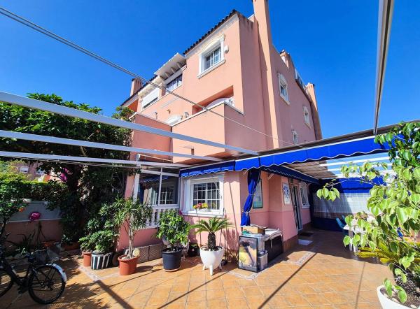 Chalet adosado en avenida Zaragoza, 25 photo 1