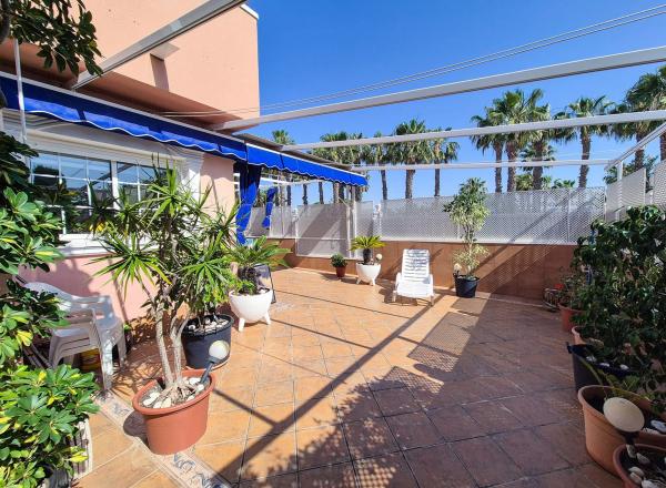 Chalet adosado en avenida Zaragoza, 25 thumbnail 2
