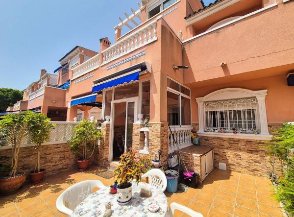 Chalet adosado en avenida Zaragoza, 22 photo 1