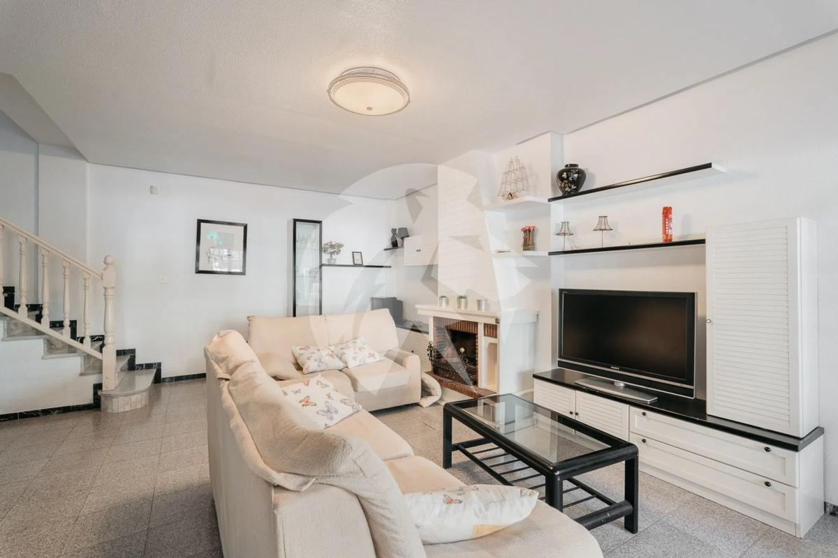 Properties for sale and rent in Spain photo 5