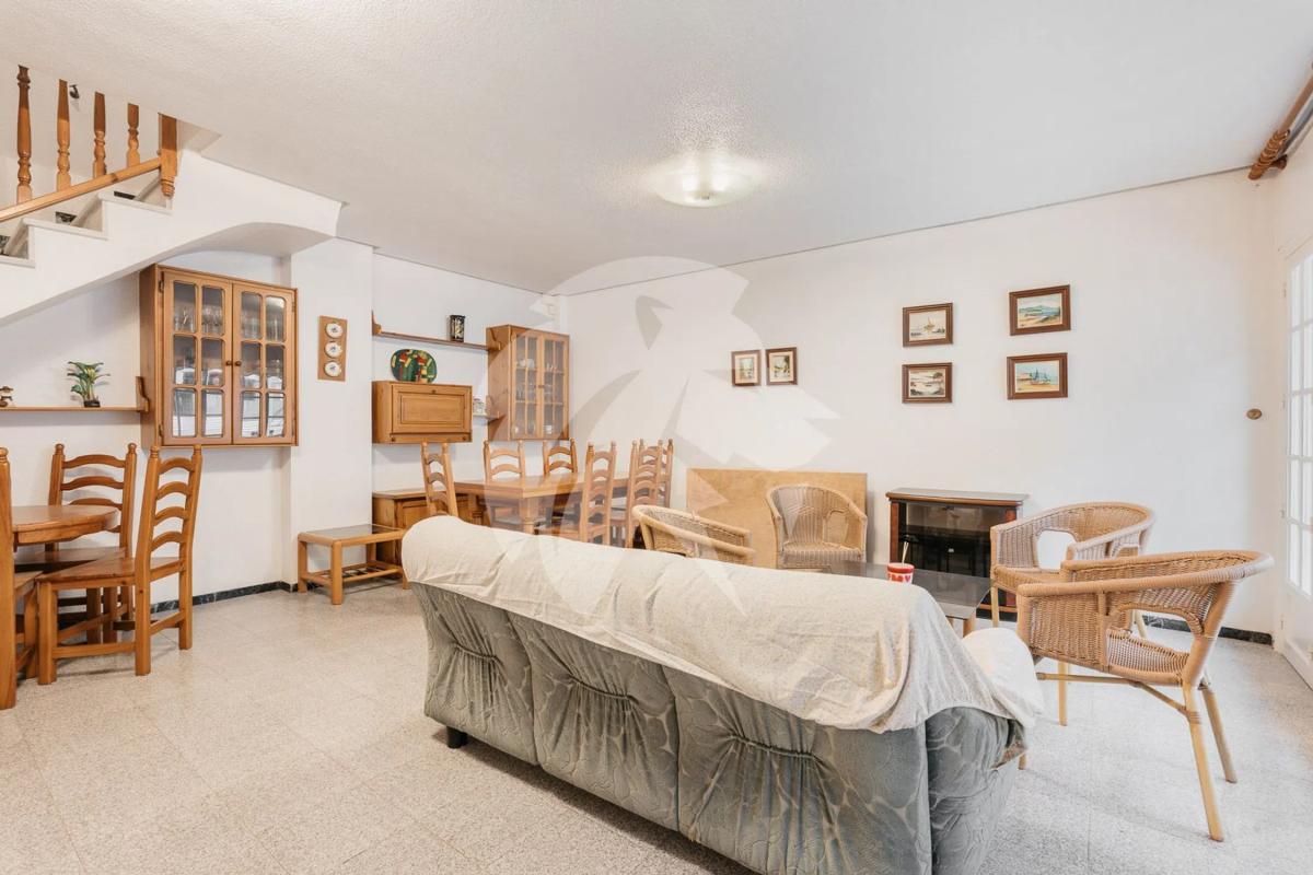 Properties for sale and rent in Spain photo 2