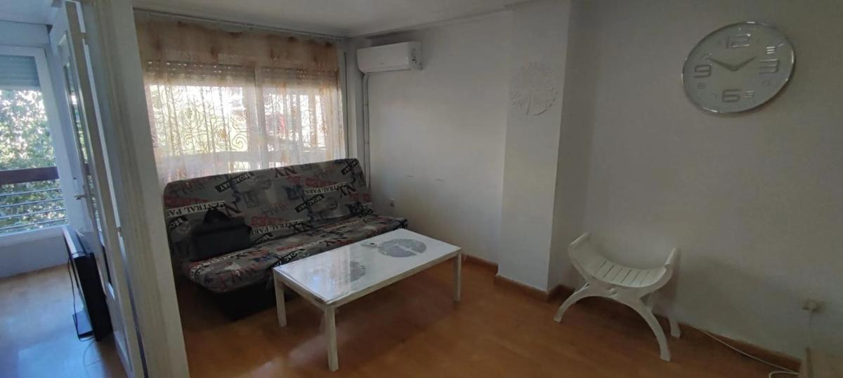 Venta de piso en Avenida Alcoi, Alicante / Alacant
 photo 2