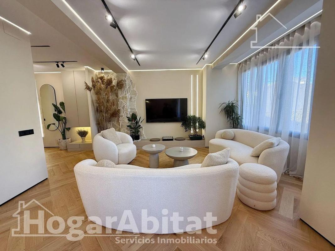 Продажа квартиры на Calle Susana Llaneras, Аликанте / Алакант
photo 1