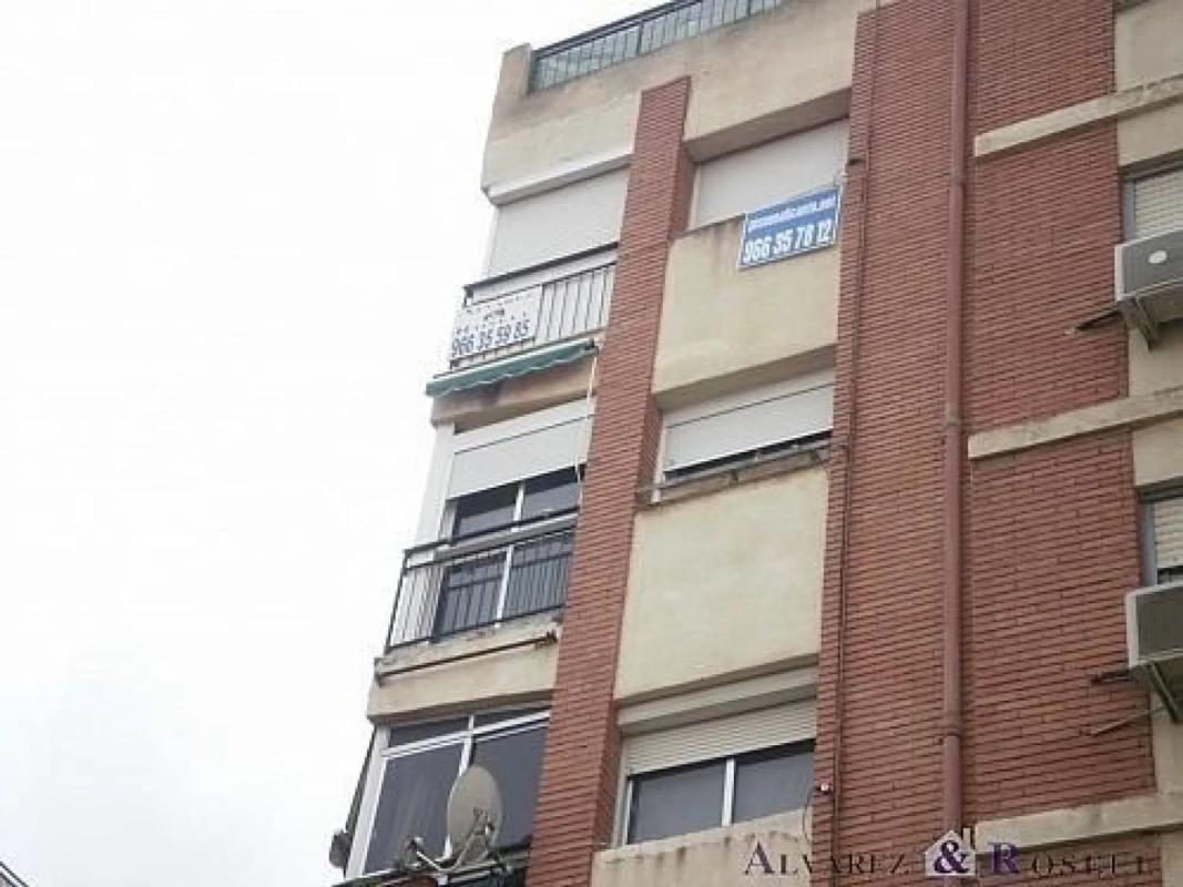 Venta de piso en Barrio Los Ángeles, Alicante / Alacant
photo 1
