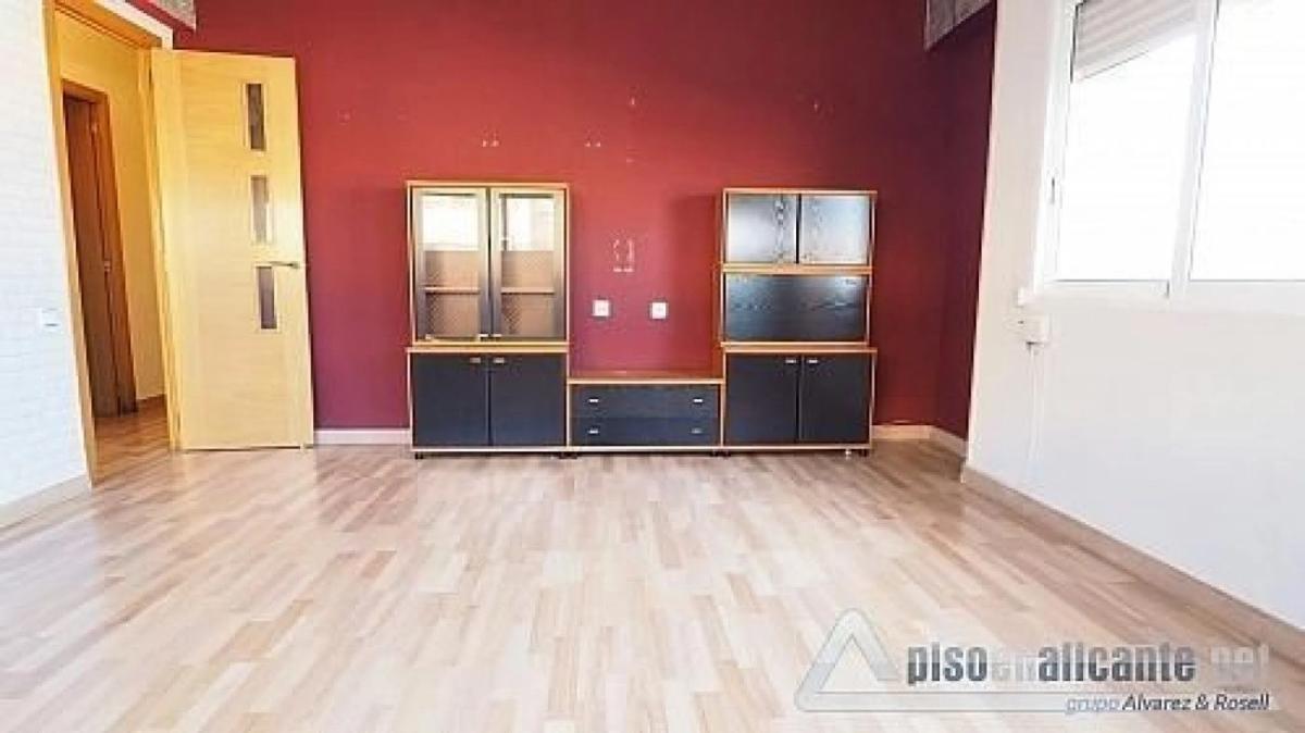 Venta de piso en Barrio Los Ángeles, Alicante / Alacant
photo 5