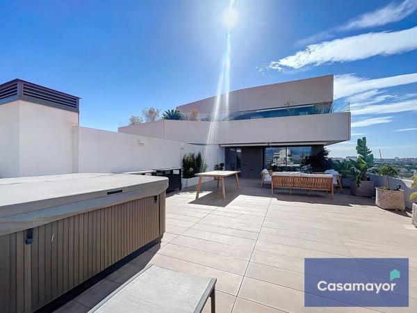 Apartment for sale in Maestro José Garberí Serrano, Alicante photo 1