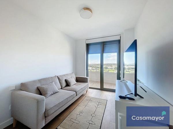 Apartment for sale in  Maestro José Garberí Serrano, Alicante photo 4