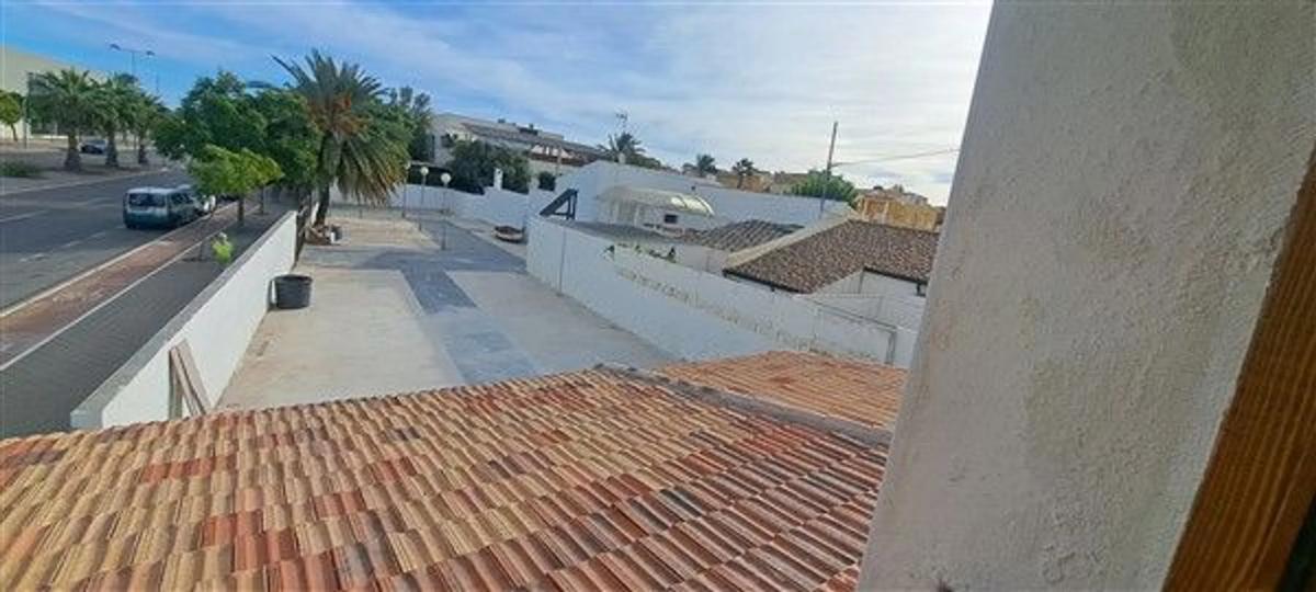 Properties for sale and rent in Spain photo 4